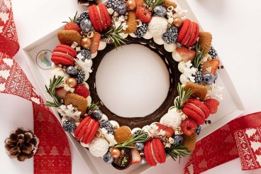 Christmas Wreath Cake