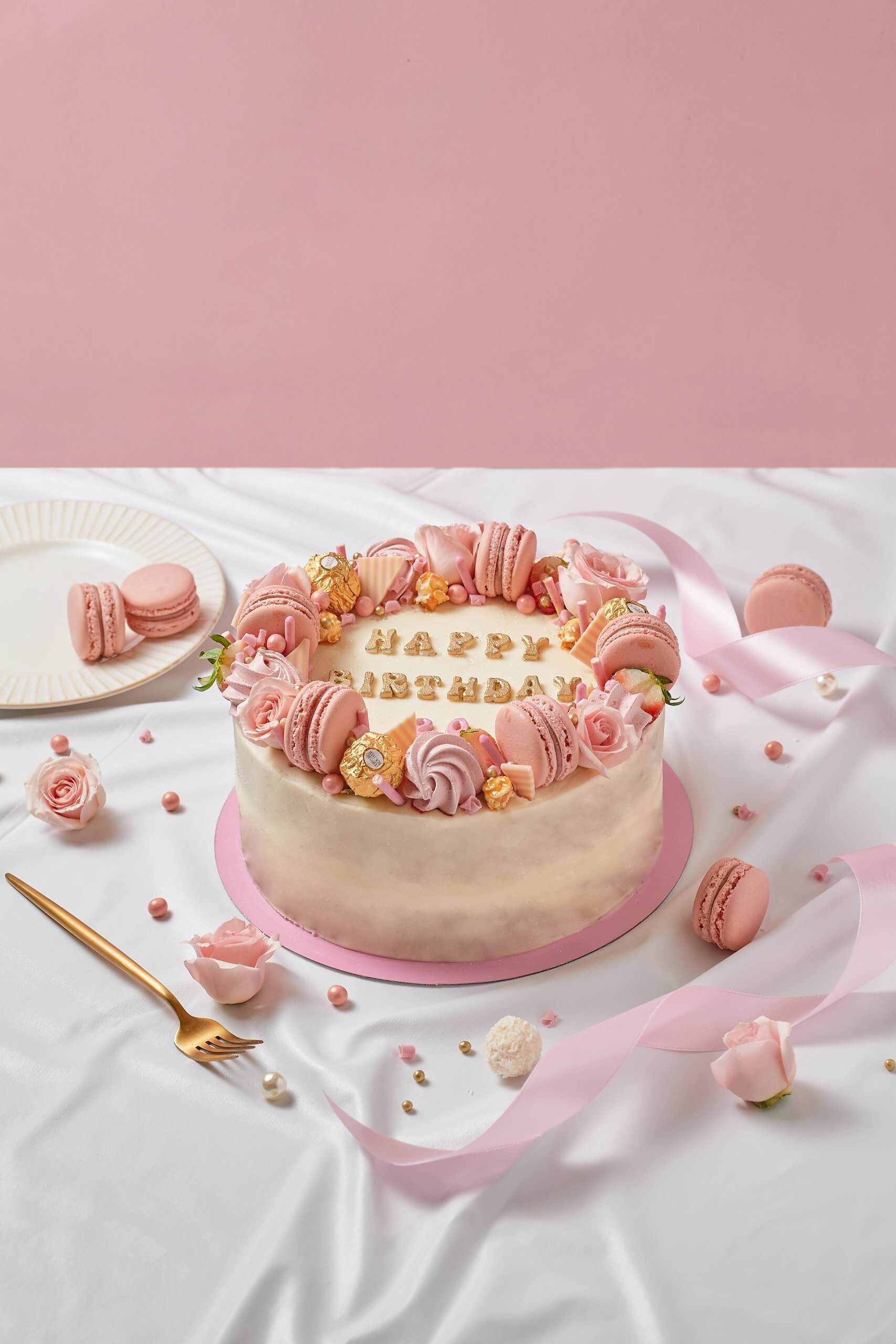 Pink and white cake | Wedding cakes, Pink cake, Pretty cakes