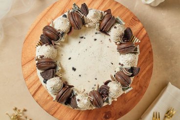 OREO BIRTHDAY CAKE
