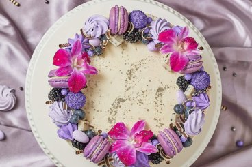 PURPLE MOOD BIRTHDAY CAKE