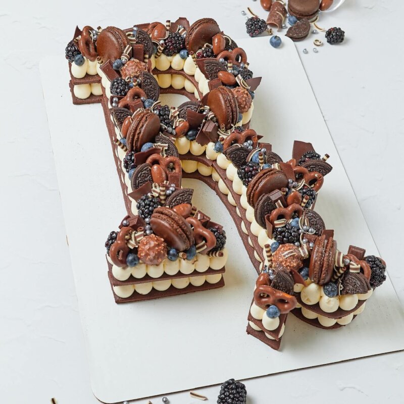 LETTER CAKES - Frudeco Miami  Monogram cakes birthday, Cake lettering, Alphabet  cake