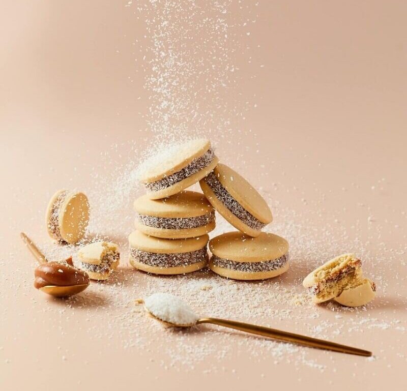 ALFAJORES – DULCE DE LECHE COOKIES