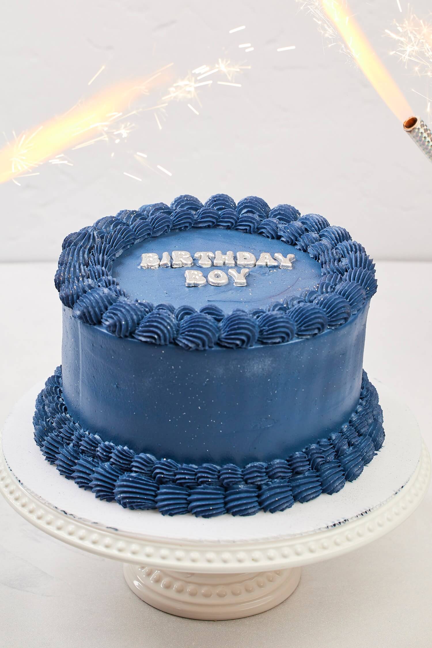 SOLID COLOR VINTAGE CAKE