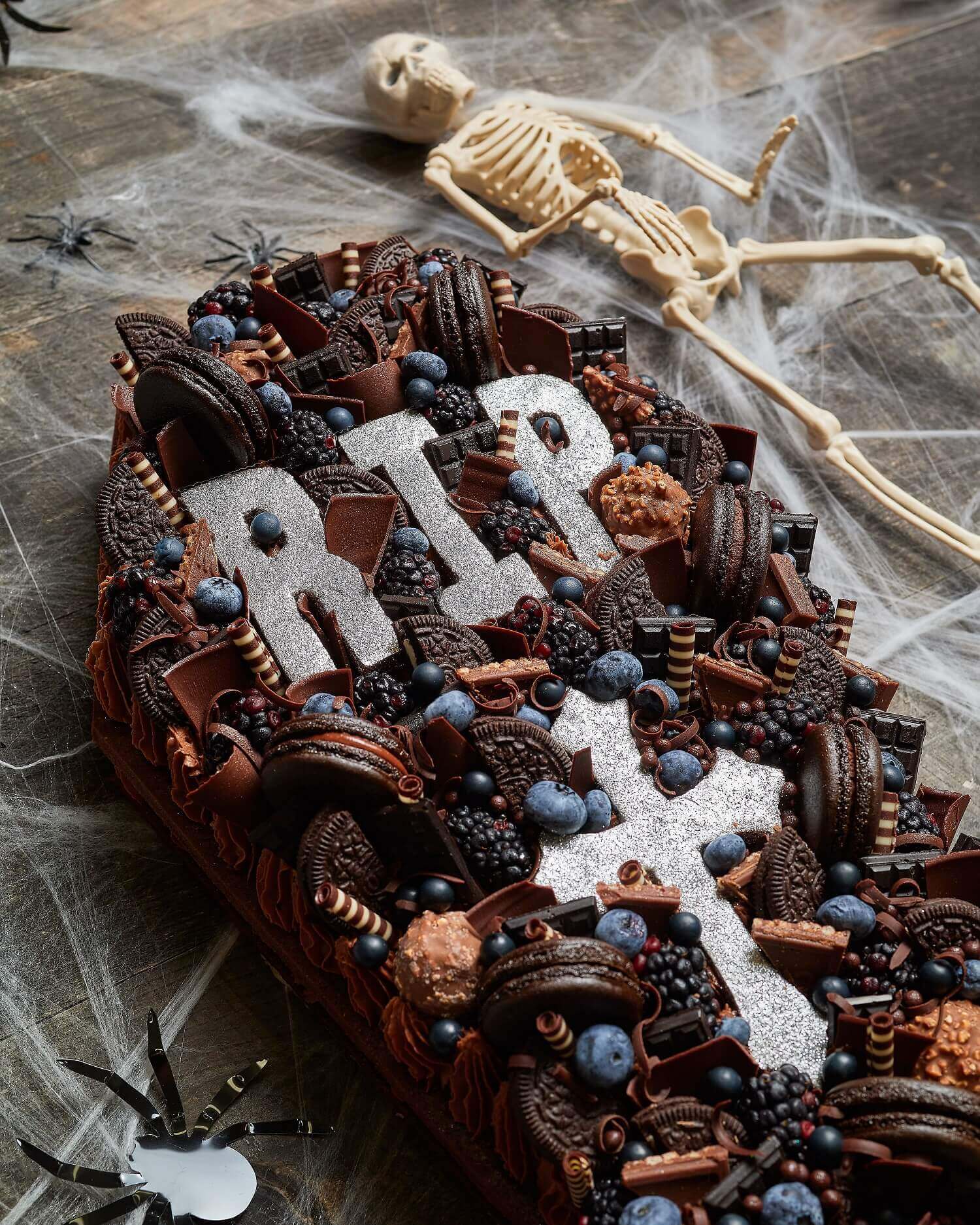 R.I.P. TOMBSTONE CAKE