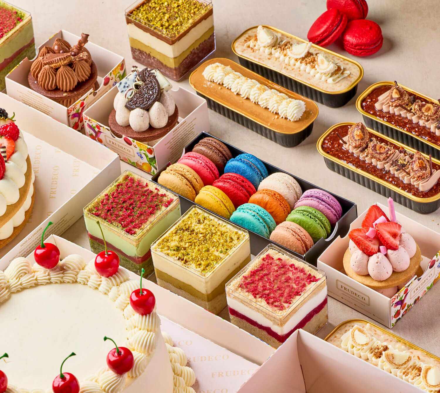 Mini Cakes & More