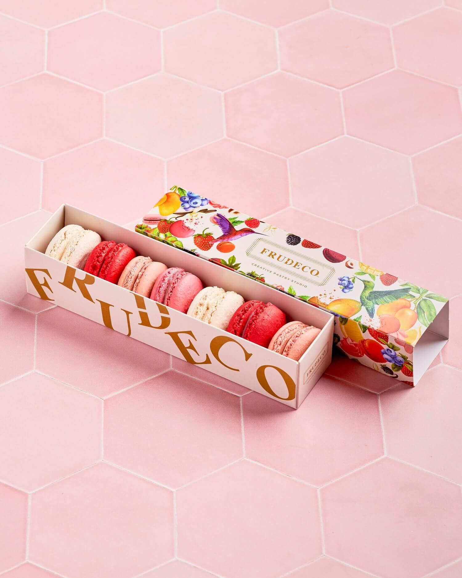 Valentine’s Day Macarons [12]