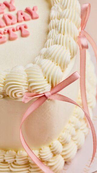 Menorah Hanukkah Cake - Frudeco Miami